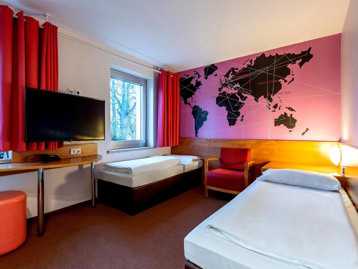 Hotel Hannover-Гарбсен Экстерьер фото